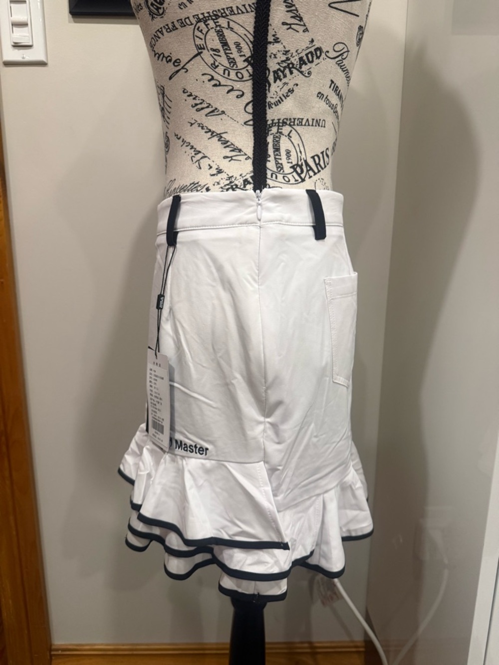 White Ruffle Golf Skort - Pro Golf Master - Picture 3 of 8